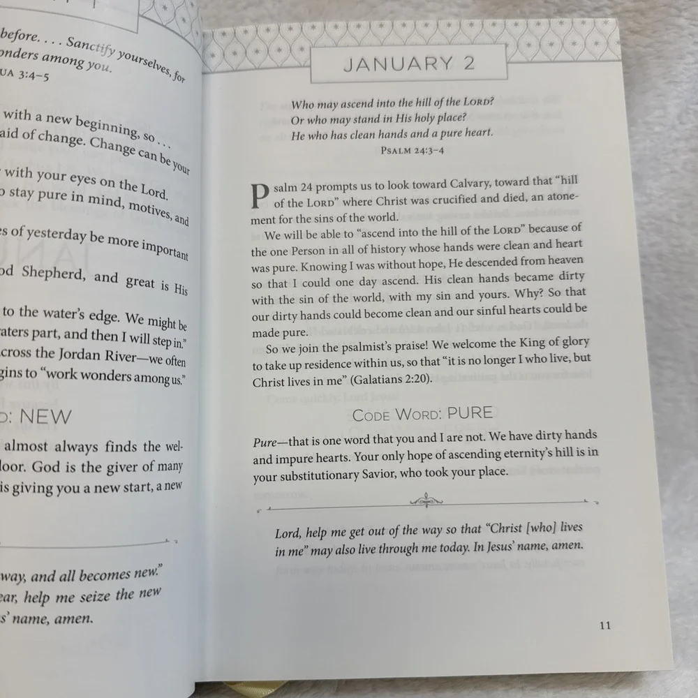 The Believers Code 365 Devotions OS‎ Hawkins Thomas Nelson 2017